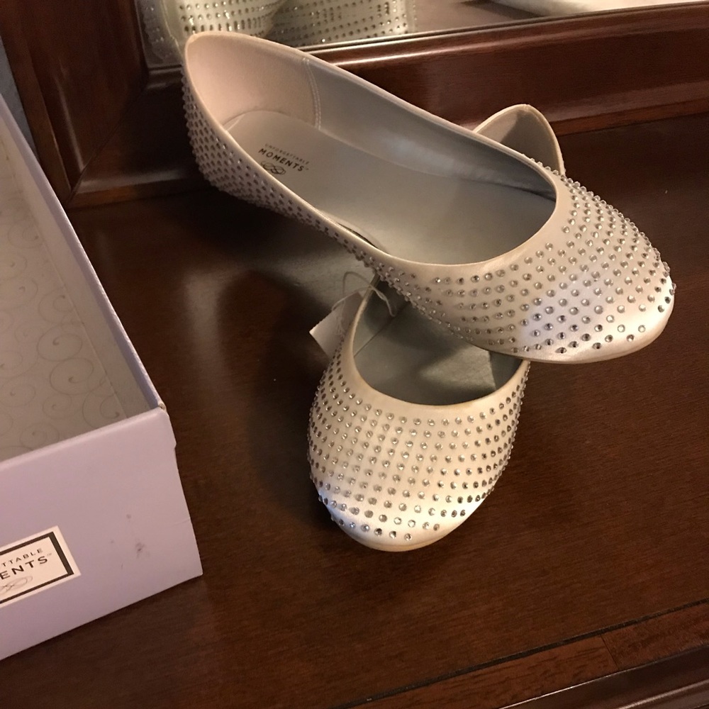 Flats with rhinestones